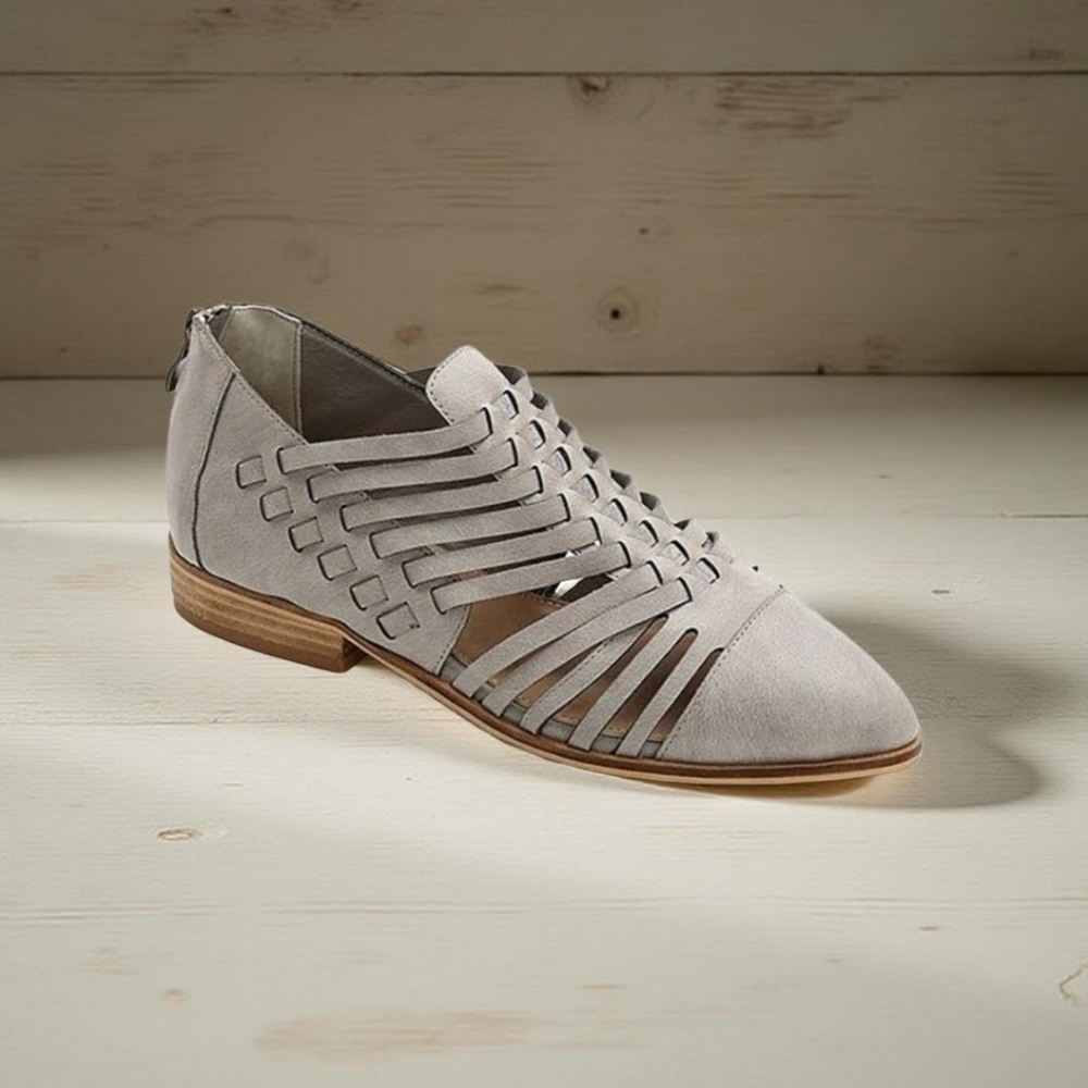 Gray Ribbed Strap Pointed Toe Loafer